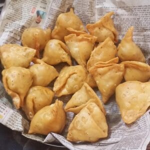 samosa, snack, food, dish, fried, cooked, tasty, delicious, indian food, samosa, samosa, samosa, samosa, samosa